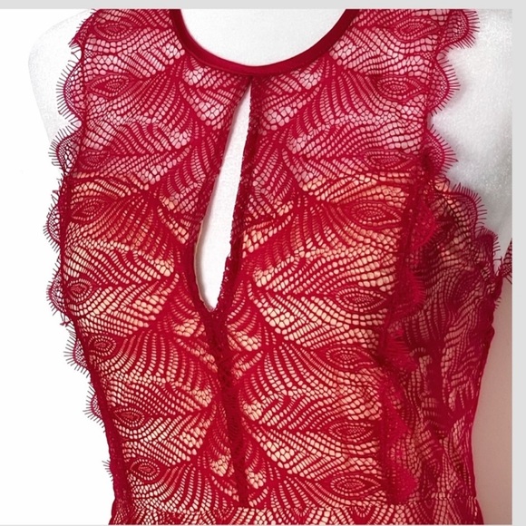 Bebe Red Lace Overlay Bodycon Dress Sz S - Picture 5 of 10